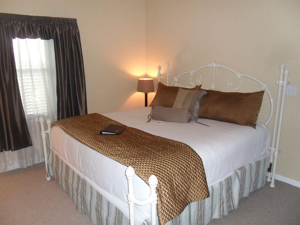 Carriage Way Inn Bed & Breakfast Adults Only - 21 Years Old And Up Сент Августин Екстериор снимка