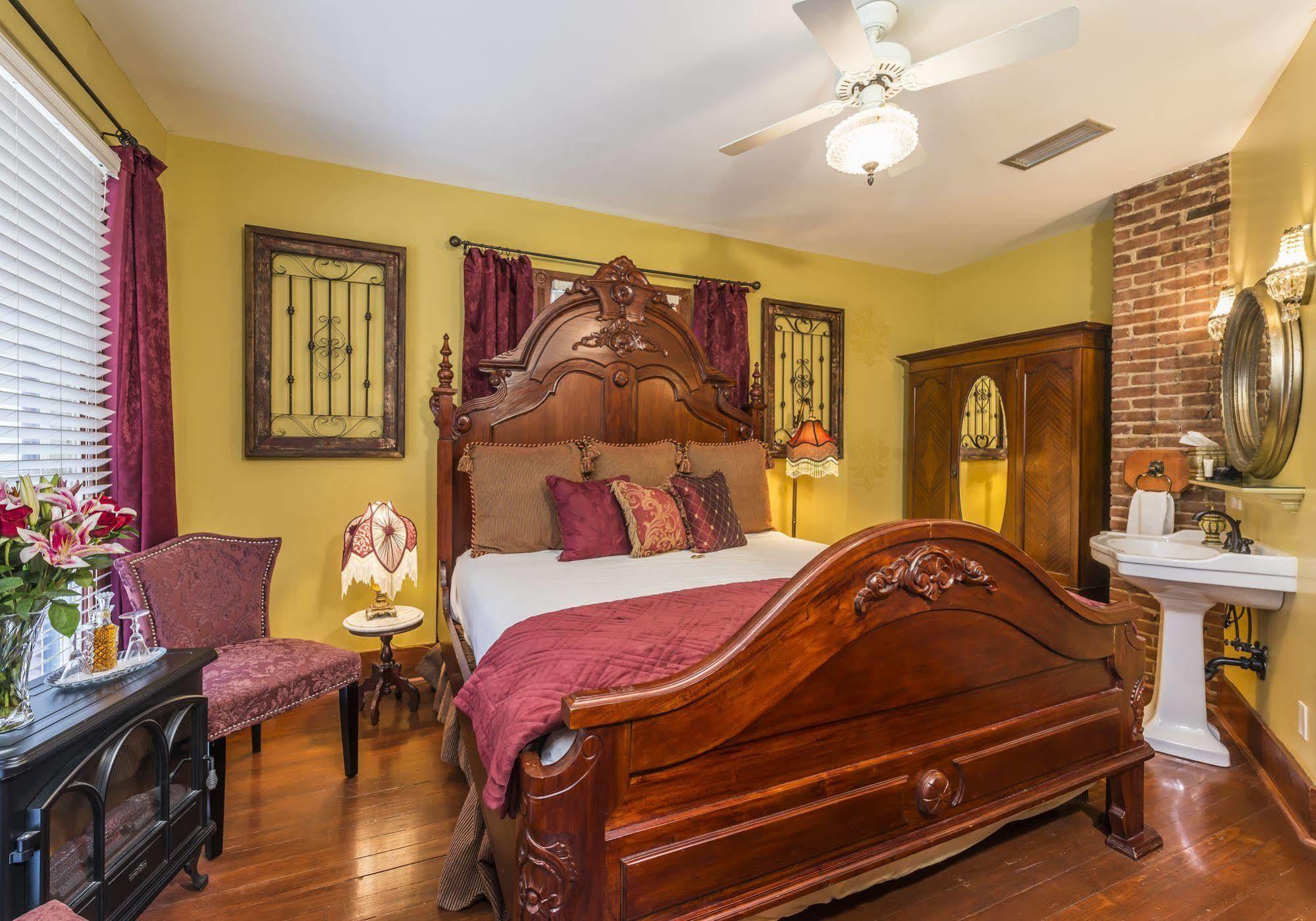 Carriage Way Inn Bed & Breakfast Adults Only - 21 Years Old And Up Сент Августин Екстериор снимка