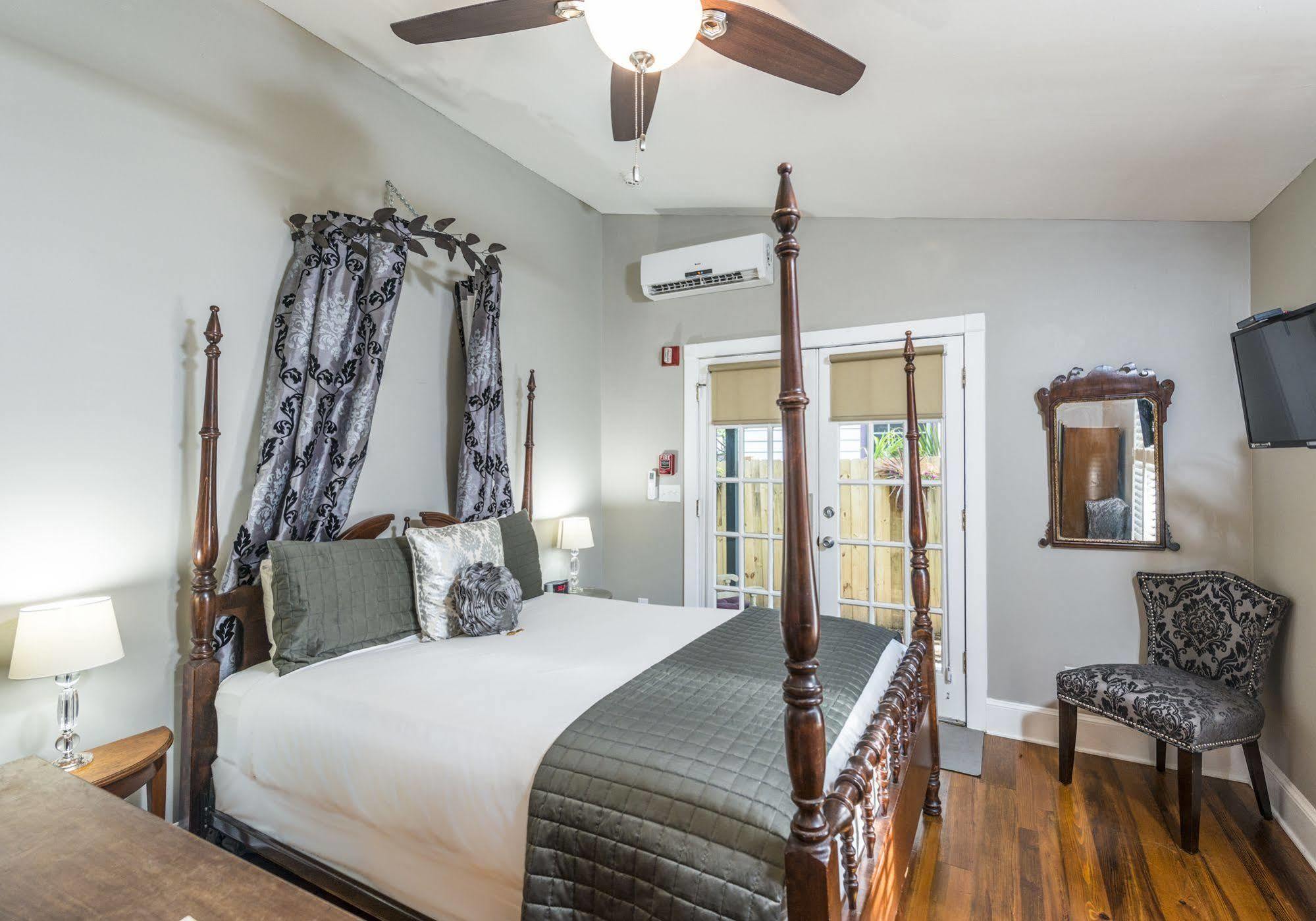 Carriage Way Inn Bed & Breakfast Adults Only - 21 Years Old And Up Сент Августин Екстериор снимка
