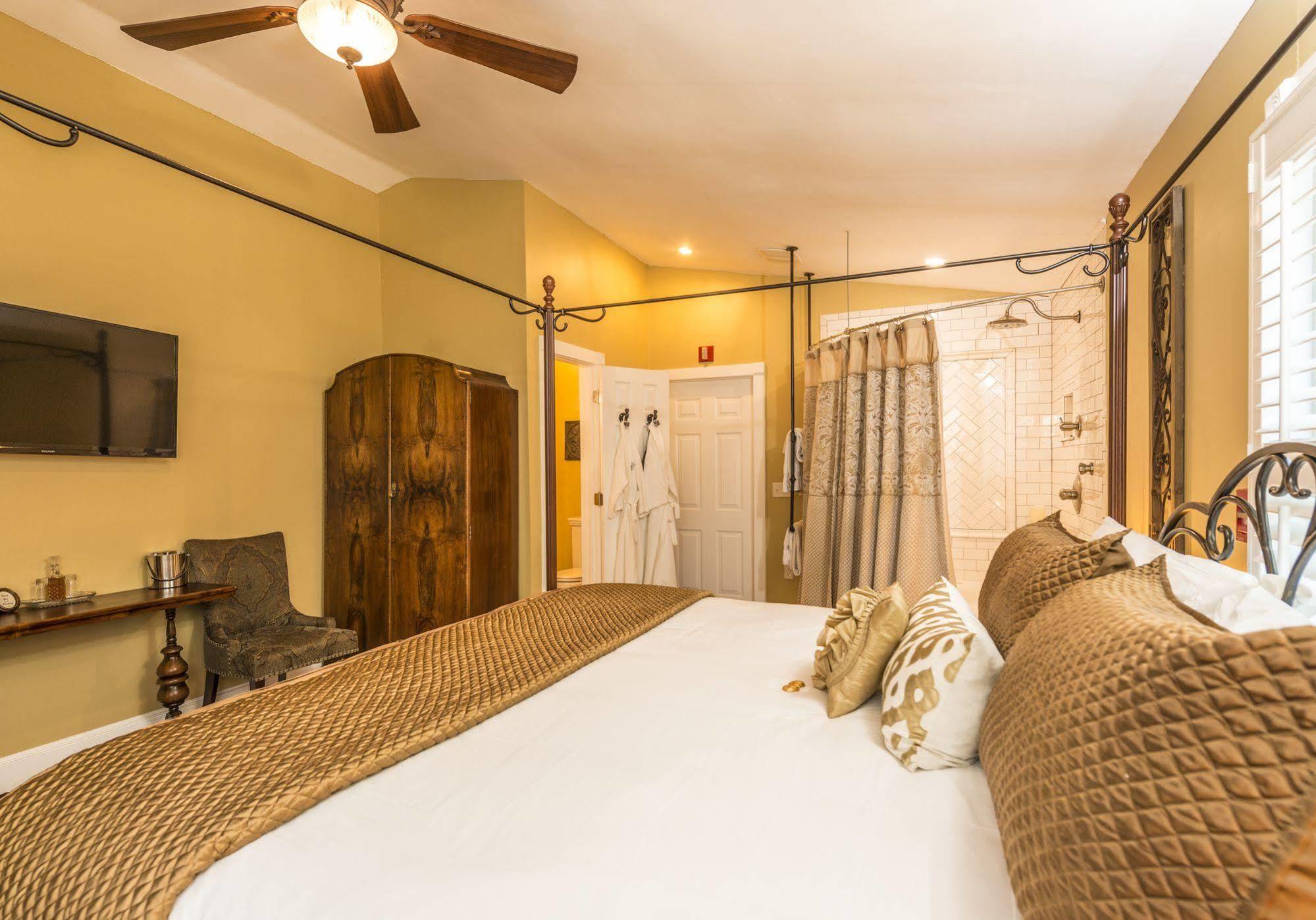 Carriage Way Inn Bed & Breakfast Adults Only - 21 Years Old And Up Сент Августин Екстериор снимка